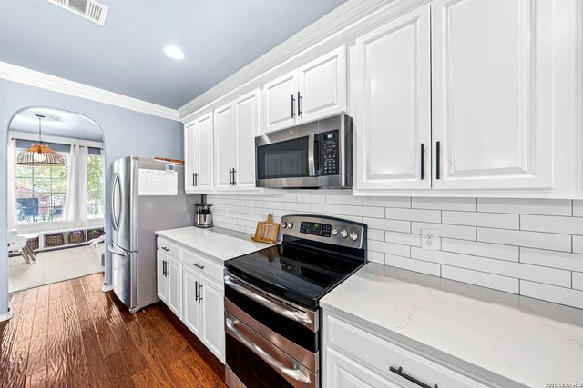 3707 Cotoneaster, San Antonio, TX 78261