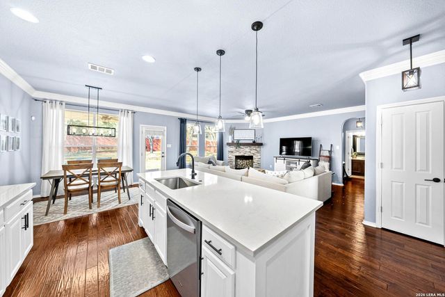 3707 Cotoneaster, San Antonio, TX 78261