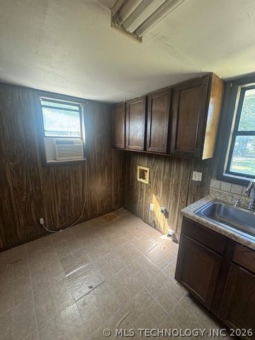 1000 W Francis Street, Madill, OK 73446