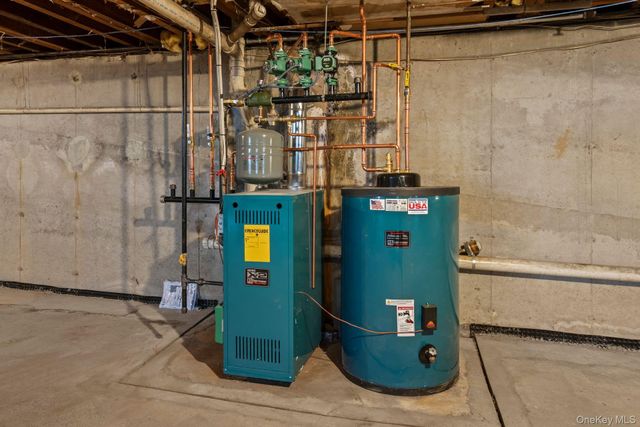 17 Edgar Court, Huntington, NY 11743