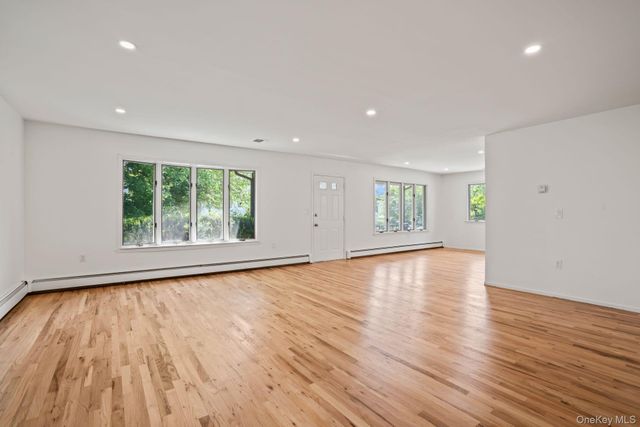 17 Edgar Court, Huntington, NY 11743