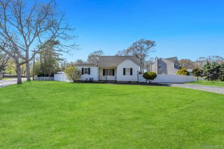 52 Washington Avenue, Mastic, NY 11950