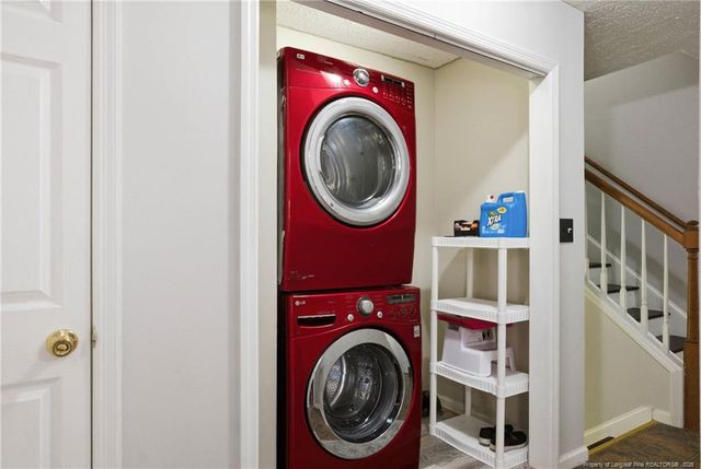 6439 Applewhite Road, Fayetteville, NC 28304