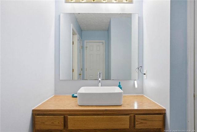 6439 Applewhite Road, Fayetteville, NC 28304