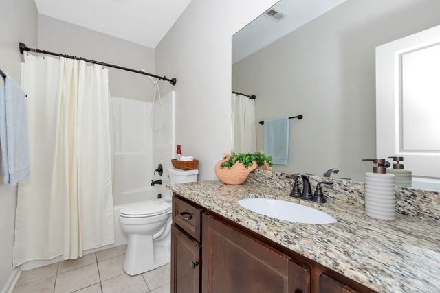 14469 Turnberry Ln, Athens, AL 35613