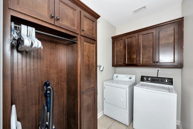 14469 Turnberry Ln, Athens, AL 35613