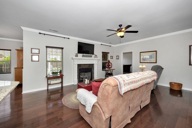 14469 Turnberry Ln, Athens, AL 35613