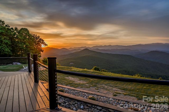 139 High Cliffs Trail, Black Mountain, NC 28711