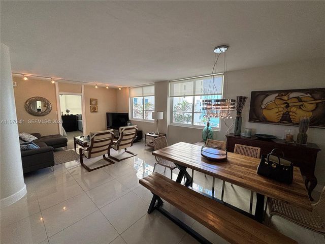 5005 Collins Ave 825, Miami Beach, FL 33140