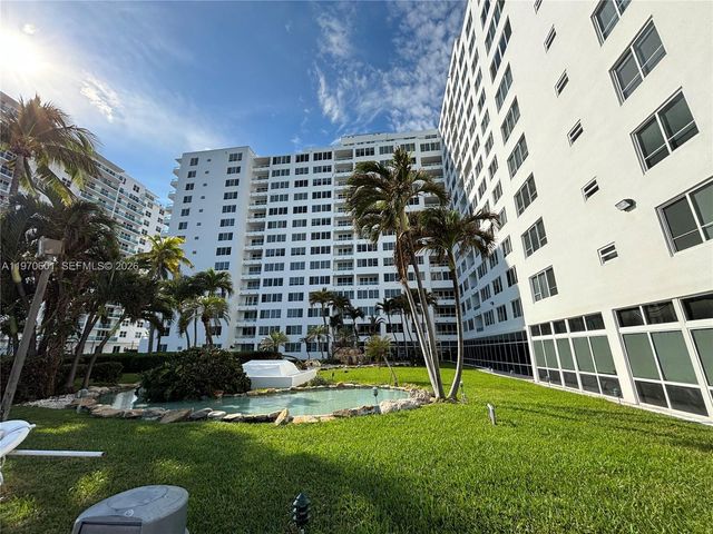 5005 Collins Ave 825, Miami Beach, FL 33140