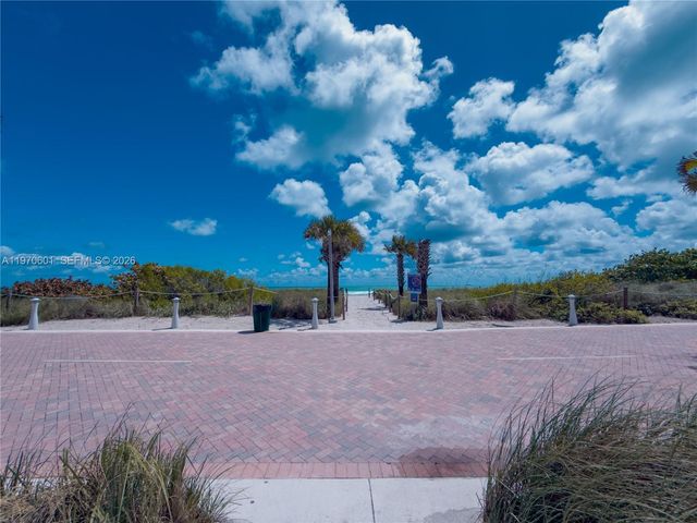 5005 Collins Ave 825, Miami Beach, FL 33140