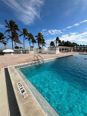 5005 Collins Ave 825, Miami Beach, FL 33140