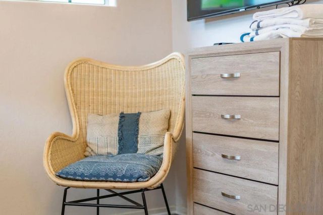 7377 Eads Ave 1, La Jolla, CA 92037