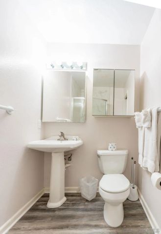 7377 Eads Ave 1, La Jolla, CA 92037