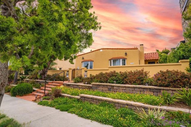 7377 Eads Ave 1, La Jolla, CA 92037