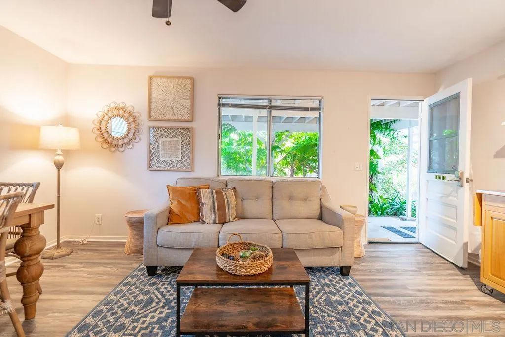 7377 Eads Ave 1, La Jolla, CA 92037