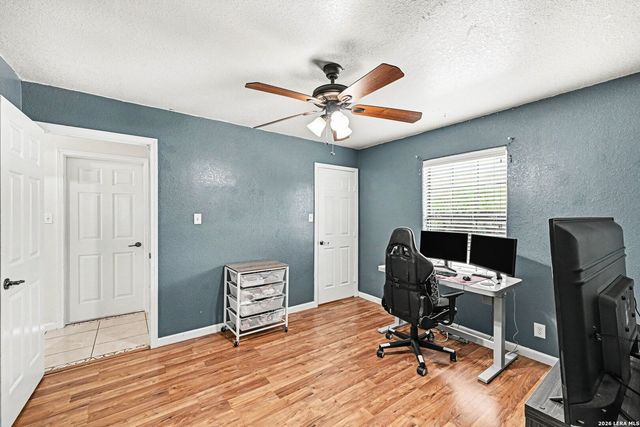 15014 Becker Bnd, San Antonio, TX 78253