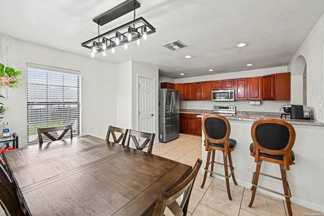 15014 Becker Bnd, San Antonio, TX 78253