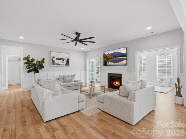 1001 Vettura Court, Waxhaw, NC 28173