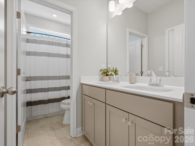 1001 Vettura Court, Waxhaw, NC 28173