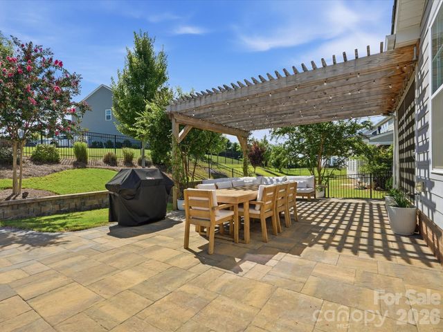 1001 Vettura Court, Waxhaw, NC 28173