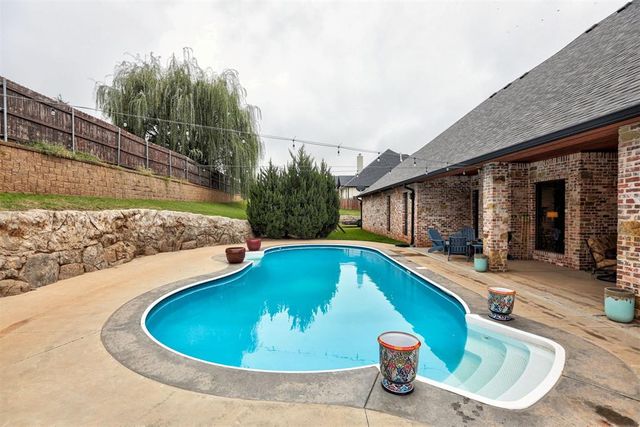 3450 Sarah Drive, Newcastle, OK 73065