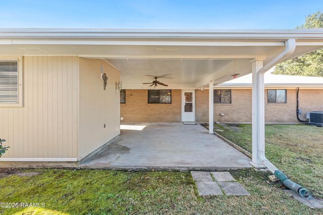 118 Cypress Island Highway, St. Martinville, LA 70582