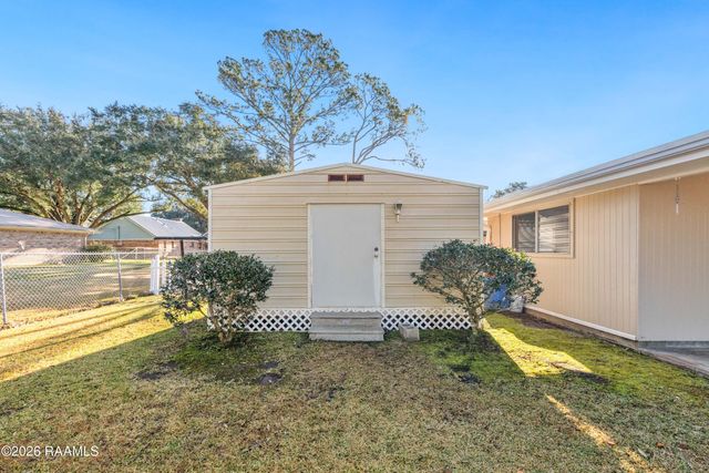 118 Cypress Island Highway, St. Martinville, LA 70582