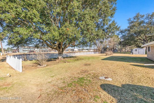 118 Cypress Island Highway, St. Martinville, LA 70582