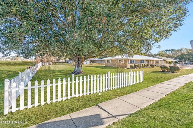 118 Cypress Island Highway, St. Martinville, LA 70582