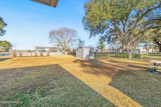 118 Cypress Island Highway, St. Martinville, LA 70582