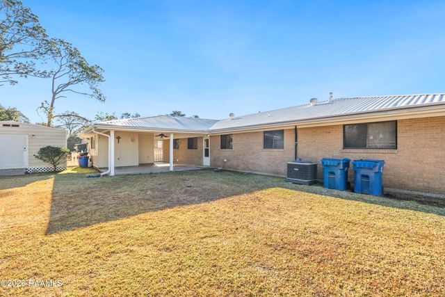 118 Cypress Island Highway, St. Martinville, LA 70582