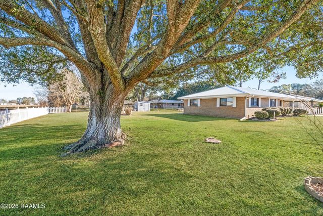 118 Cypress Island Highway, St. Martinville, LA 70582