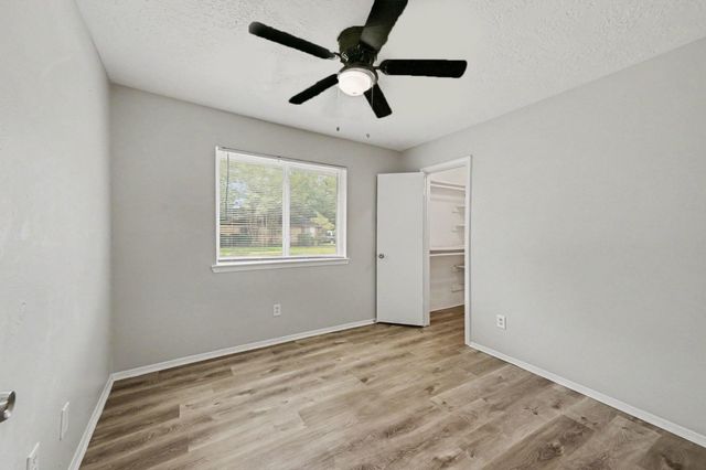 2710 Village Circle Drive, Katy, TX 77493