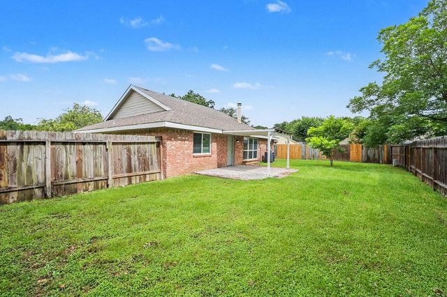 2710 Village Circle Drive, Katy, TX 77493