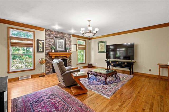 109 Windermere Ct, Peters Twp, PA 15317