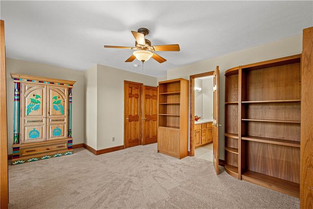 109 Windermere Ct, Peters Twp, PA 15317