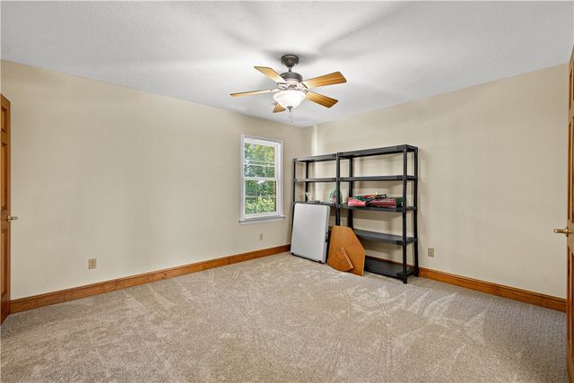 109 Windermere Ct, Peters Twp, PA 15317