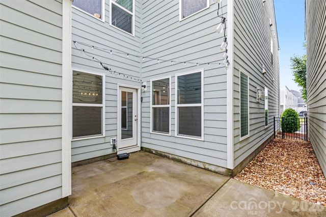 808 Lyndon Station Drive, Pineville, NC 28134