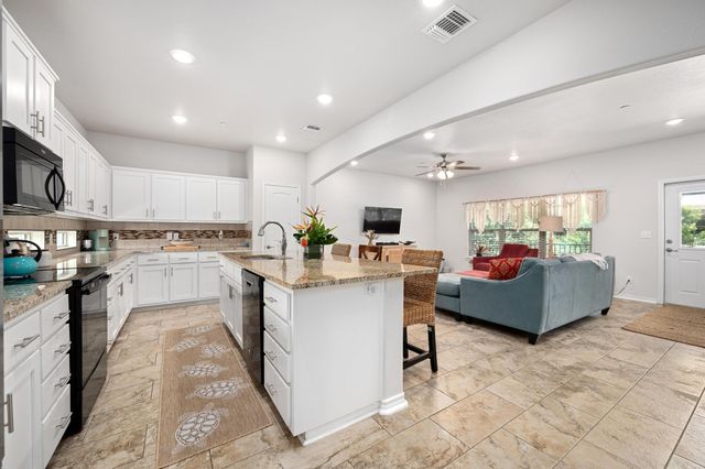 205 Birch Oak LN, Georgetown, TX 78628
