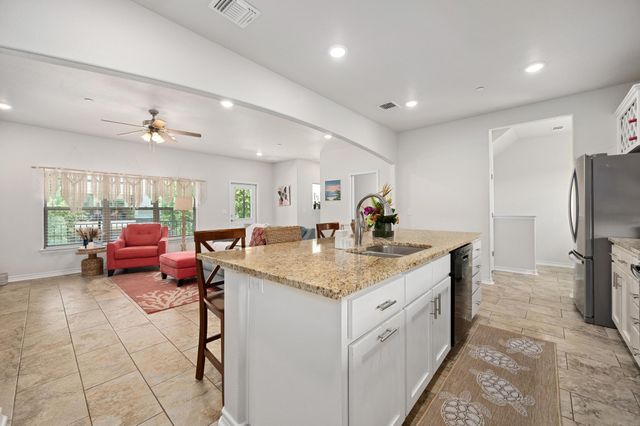 205 Birch Oak LN, Georgetown, TX 78628
