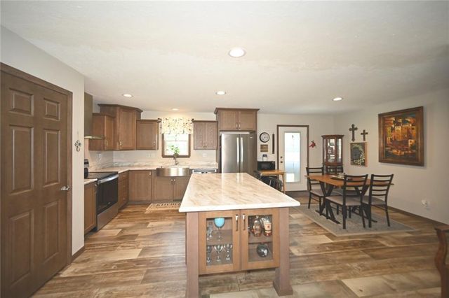 15490 NW 136th Street, Platte City, MO 64079