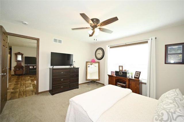 15490 NW 136th Street, Platte City, MO 64079