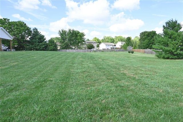 15490 NW 136th Street, Platte City, MO 64079