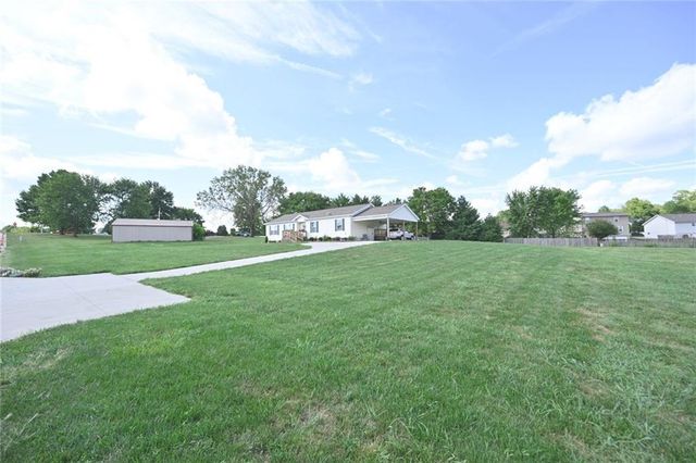 15490 NW 136th Street, Platte City, MO 64079
