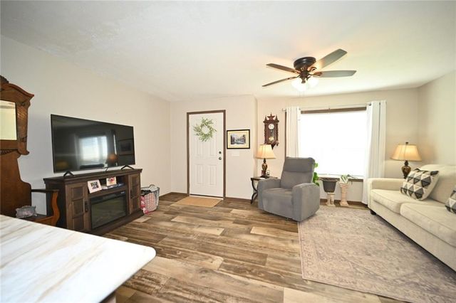 15490 NW 136th Street, Platte City, MO 64079