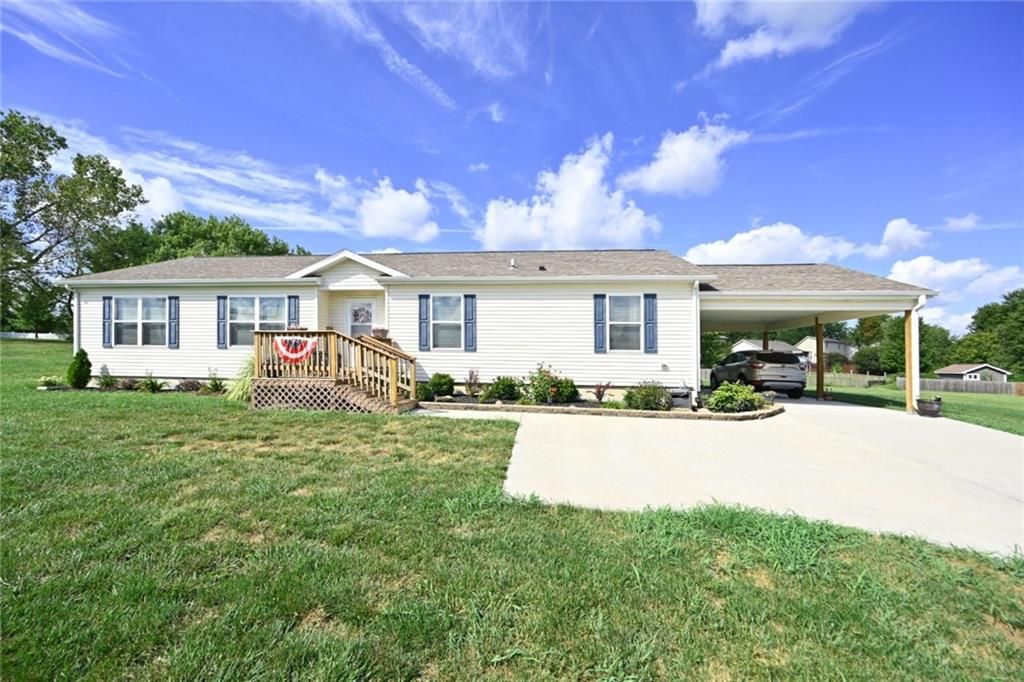 15490 NW 136th Street, Platte City, MO 64079