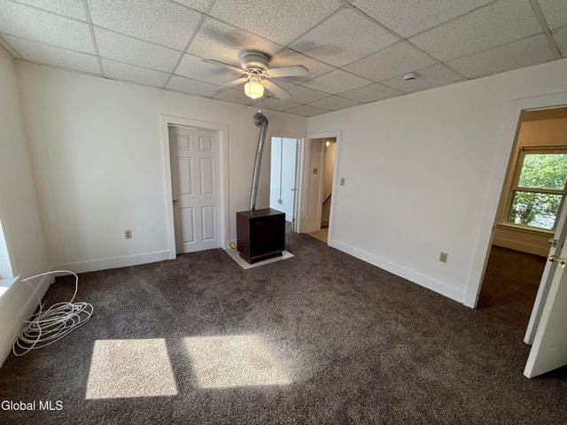 5 Hewitt Street, Amsterdam, NY 12010