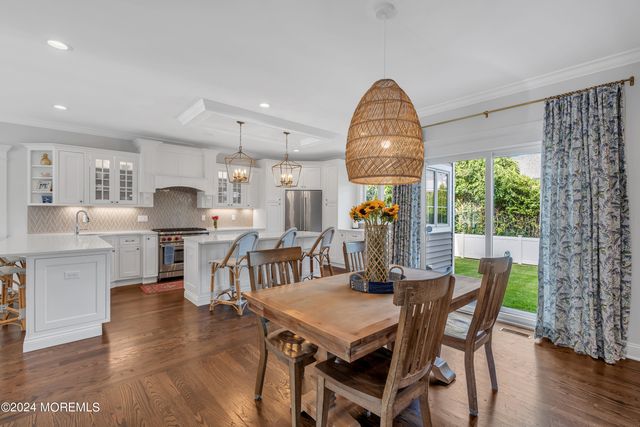 43 Old Squan Road, Manasquan, NJ 08736