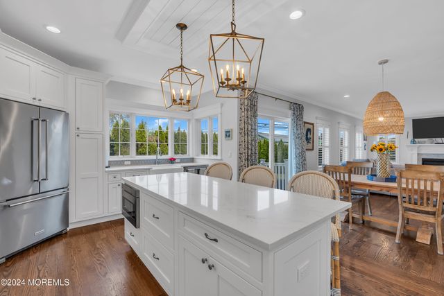 43 Old Squan Road, Manasquan, NJ 08736